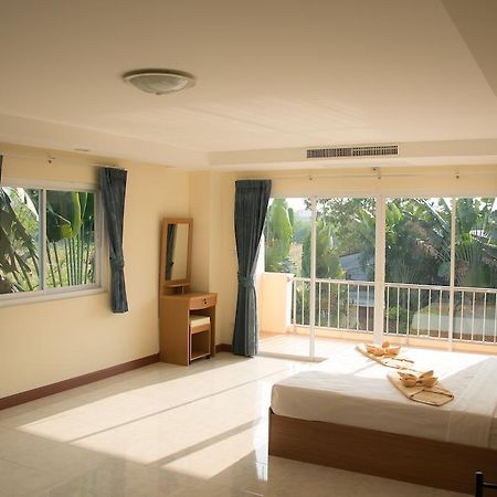 Jungle Resort Jomtien Beach Exterior photo