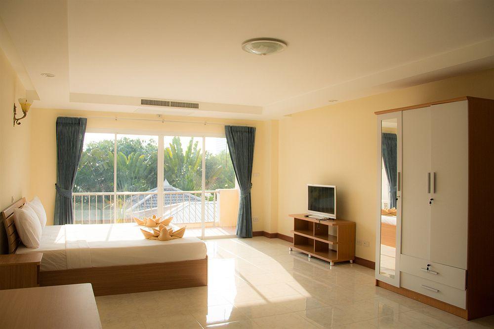 Jungle Resort Jomtien Beach Exterior photo