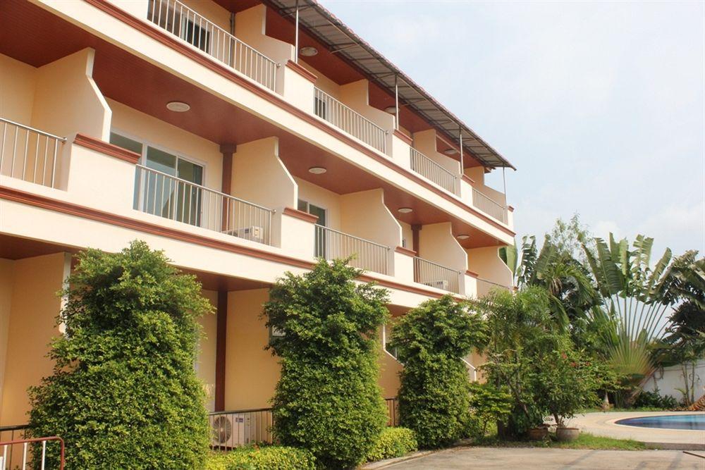 Jungle Resort Jomtien Beach Exterior photo