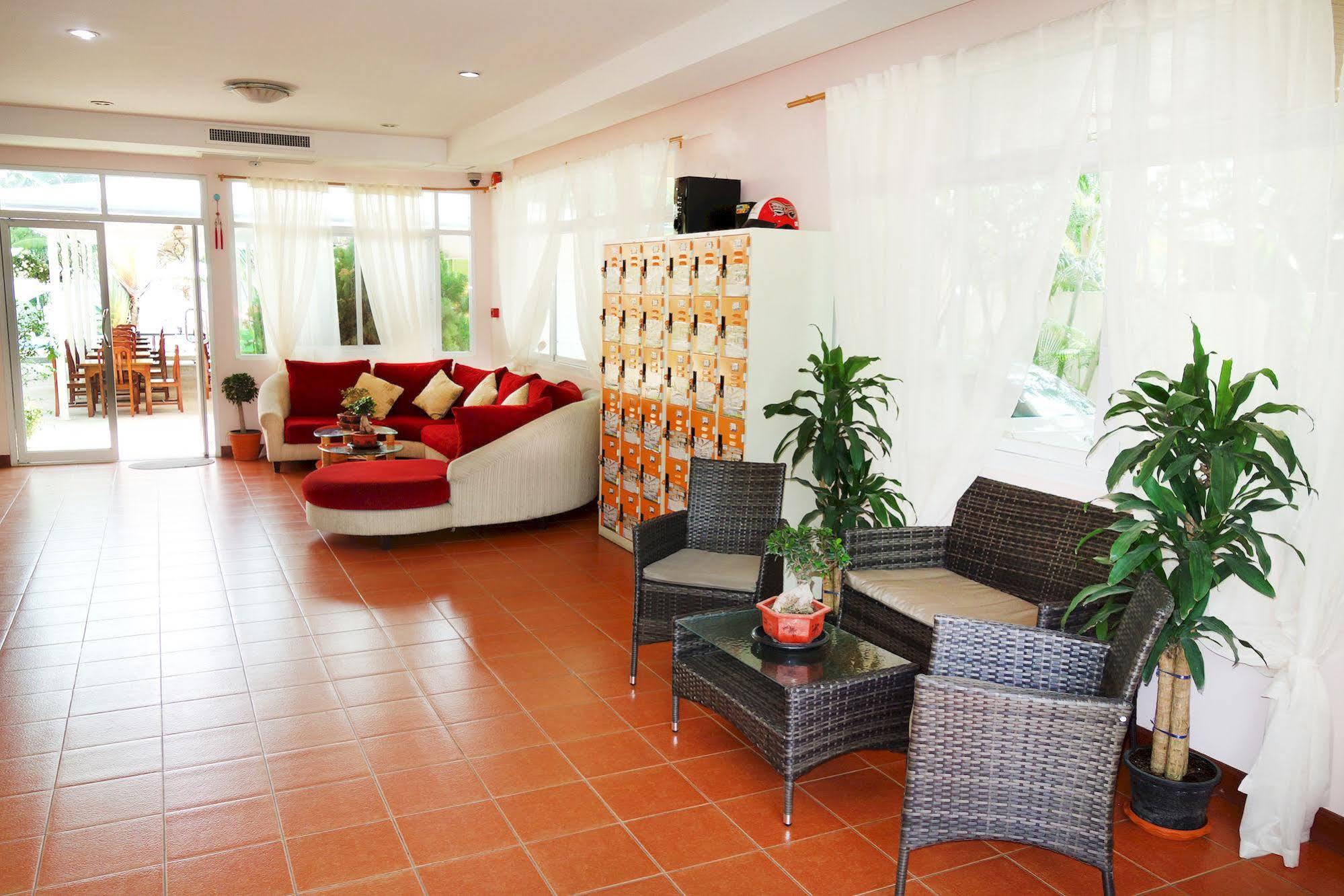 Jungle Resort Jomtien Beach Exterior photo