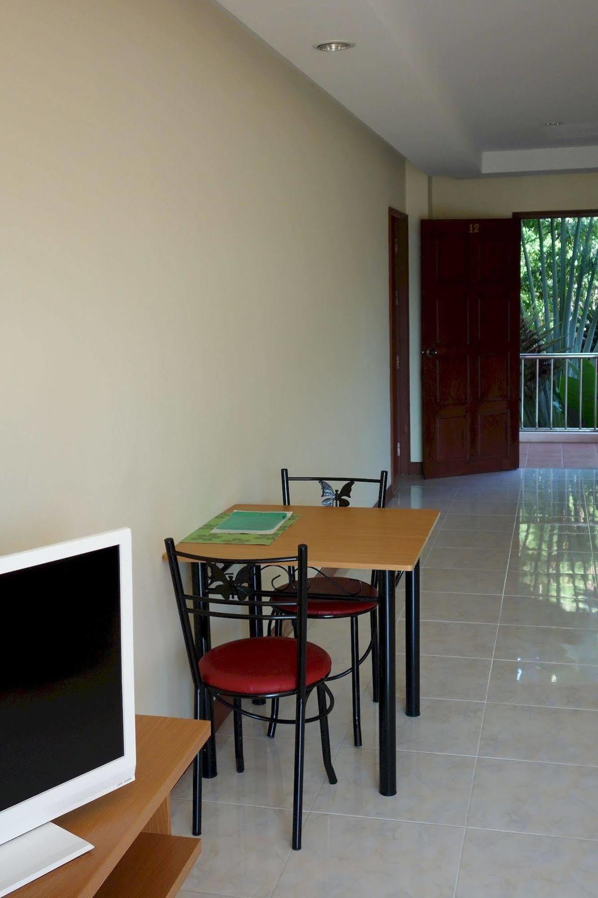 Jungle Resort Jomtien Beach Exterior photo