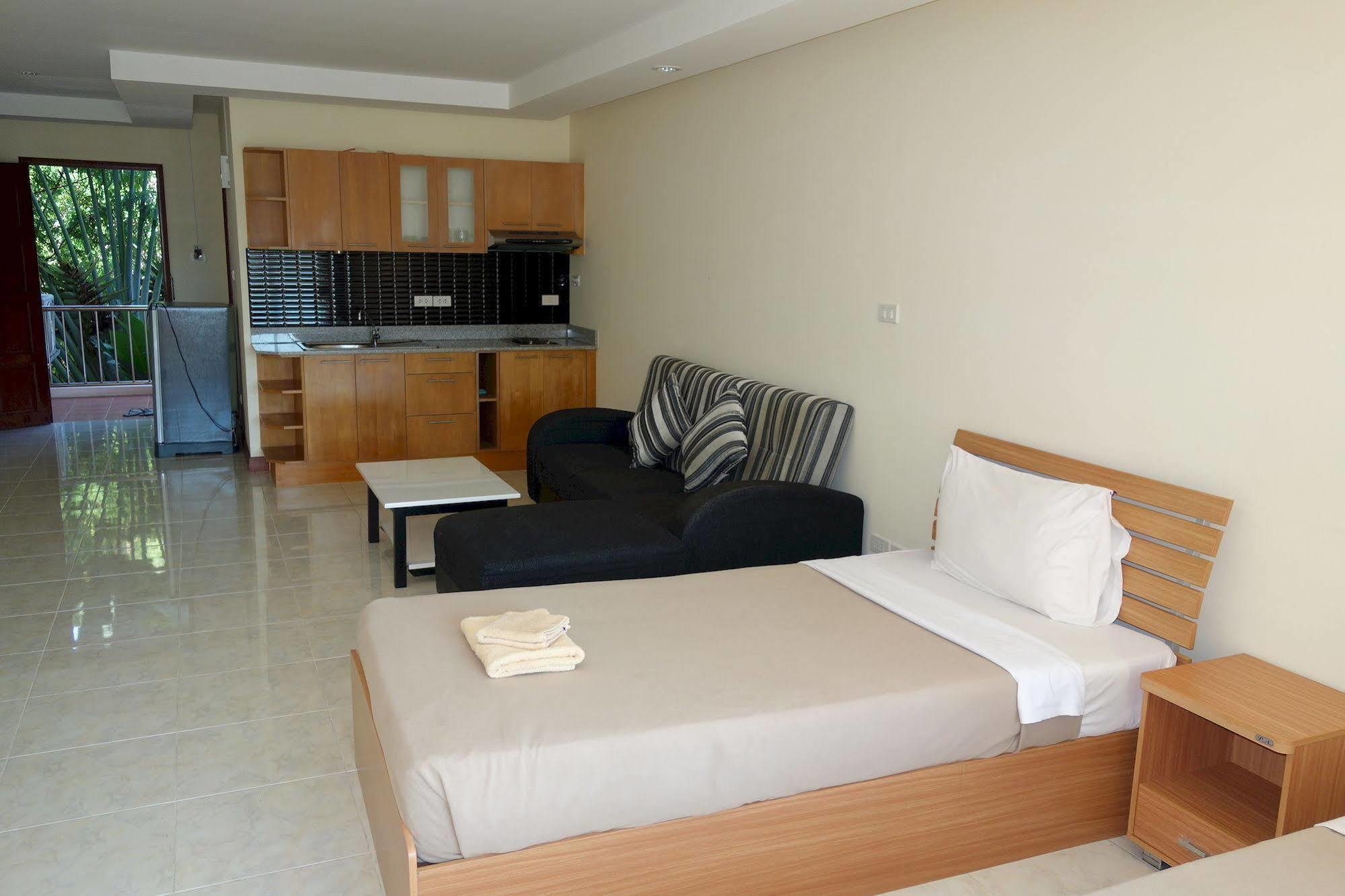 Jungle Resort Jomtien Beach Exterior photo