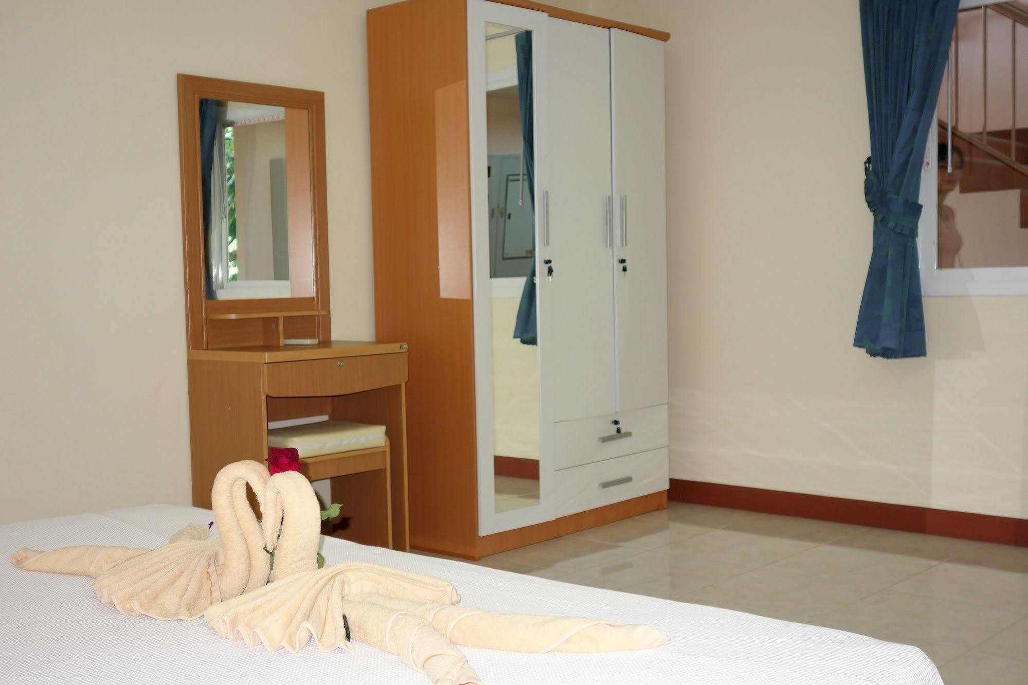 Jungle Resort Jomtien Beach Exterior photo