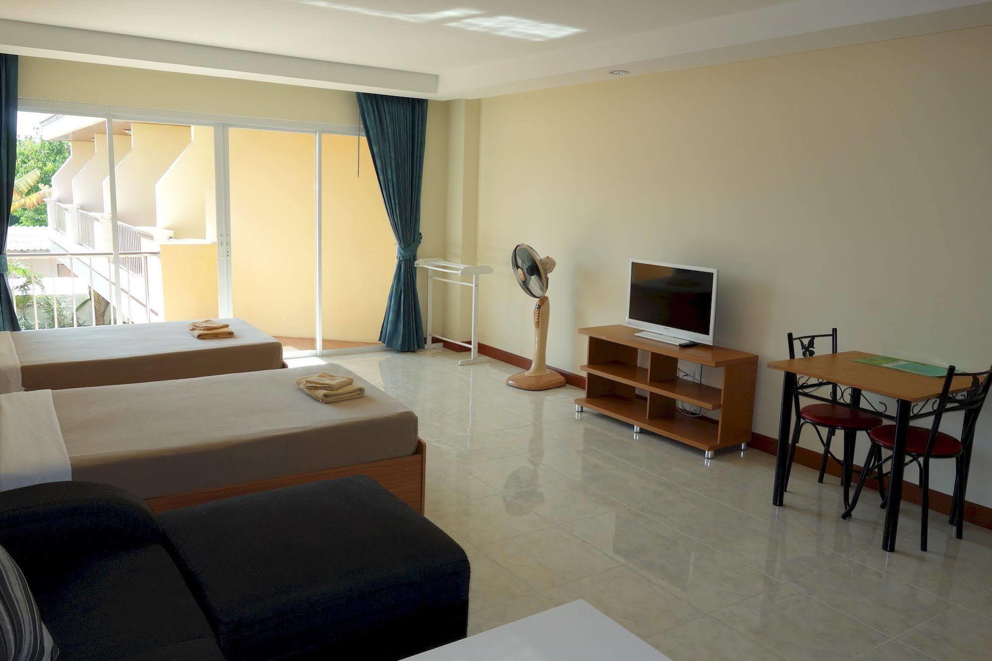 Jungle Resort Jomtien Beach Exterior photo