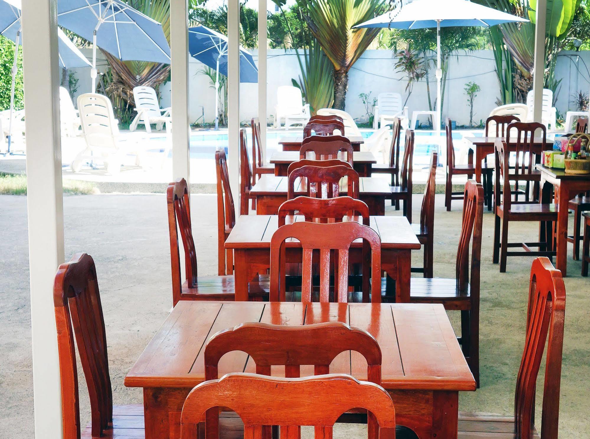 Jungle Resort Jomtien Beach Exterior photo